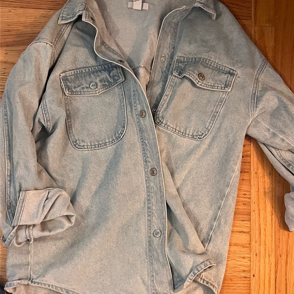 Forever 21 Light Blue Button-Down Shirt